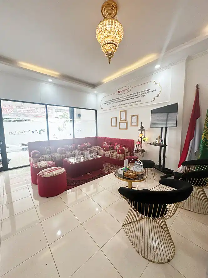08-Foto-Dalam-Kantor.webp